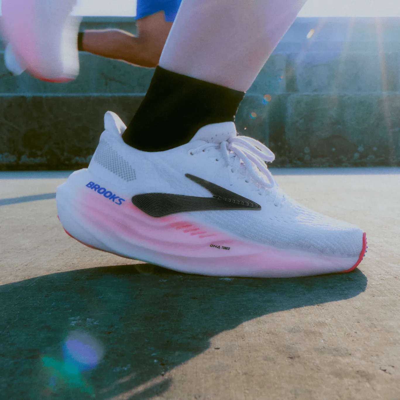 Brooks Glycerin Max Womens - White / Black / Diva Pink